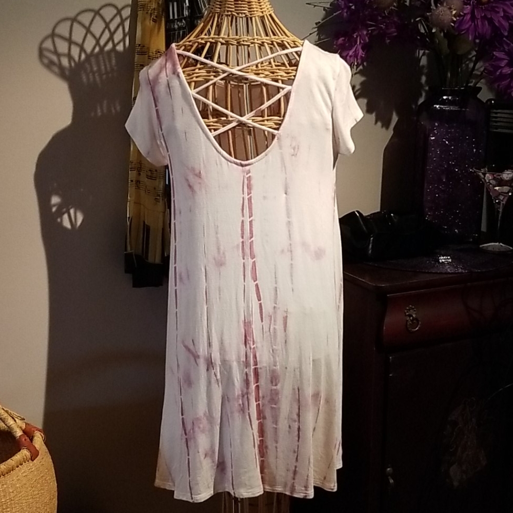 Rolla Coster Small Short Sleeve Criss Cross Back Pink and White Tie Dye Dress - Picture 2 of 4